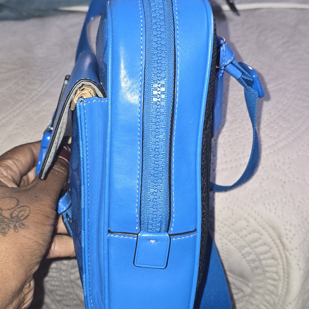 Coach Blue Crossbody Bag - Picture 5 of 9